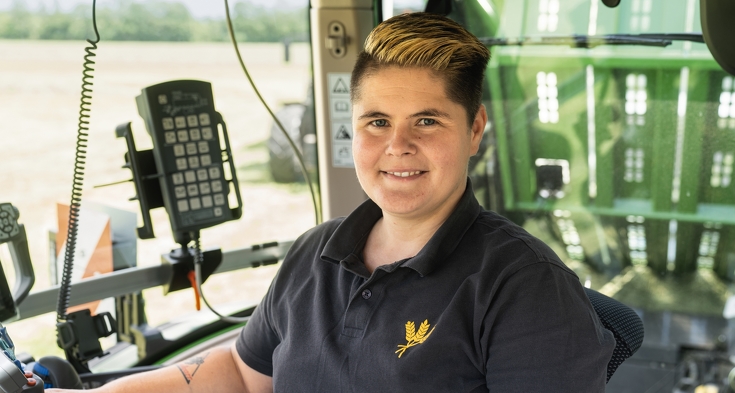 Nadine Lieker in the cab of the Fendt 724 Vario.